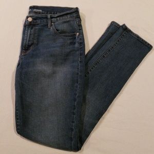 Size 8 Regular Old Navy Mid-Rise Jeans
